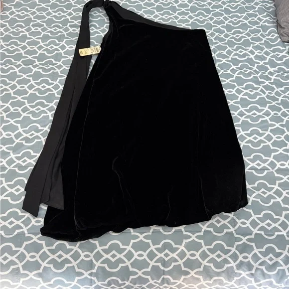 NWT Diane Von Furstenberg Elisano Asymmetrical velvet bubble dress - Picture 3 of 4